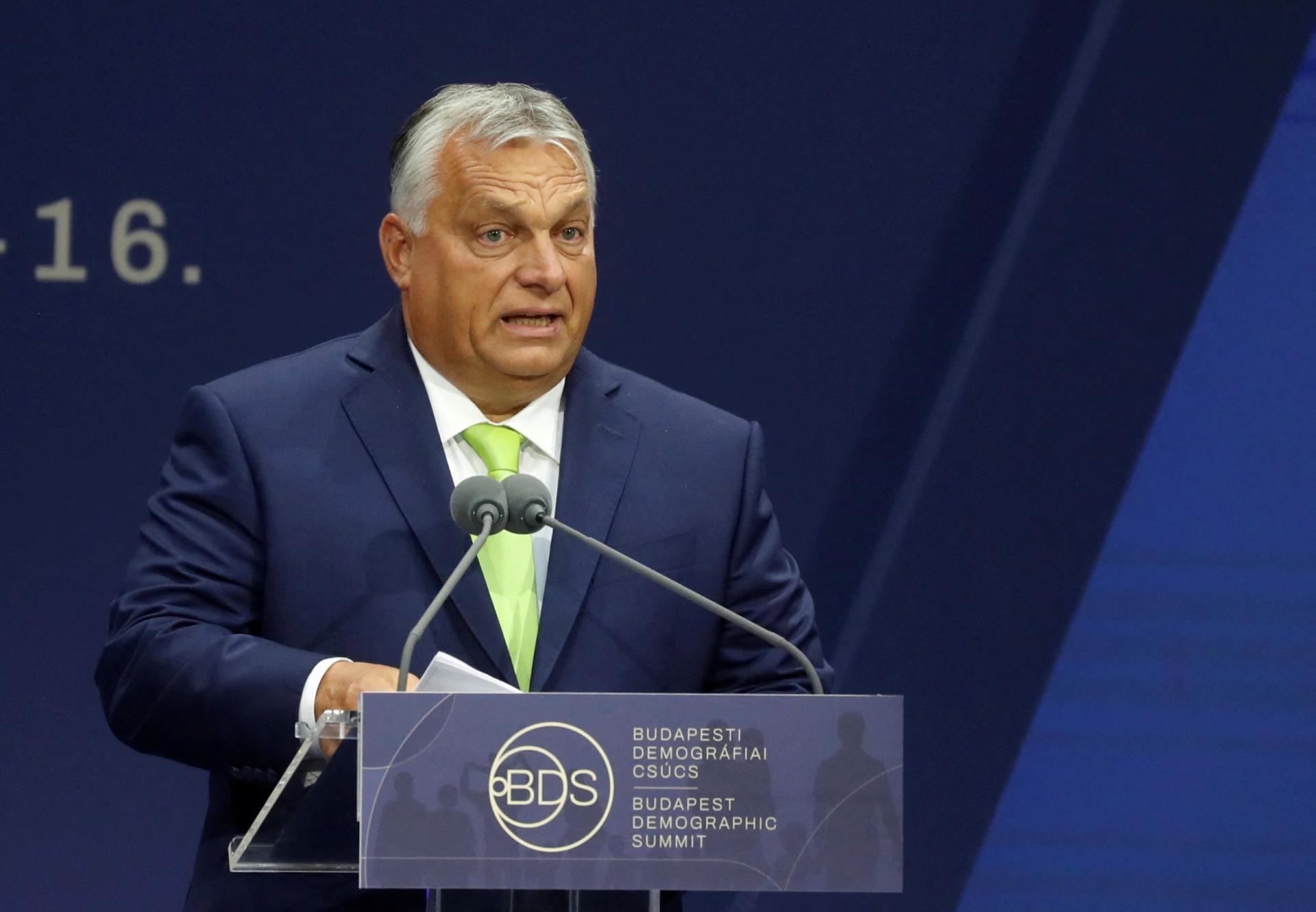 Orbán potvrdil, že Budapešť predĺži zákaz dovozu ukrajinského obilia. Rumunsko chce dotovať poľnohospodárov