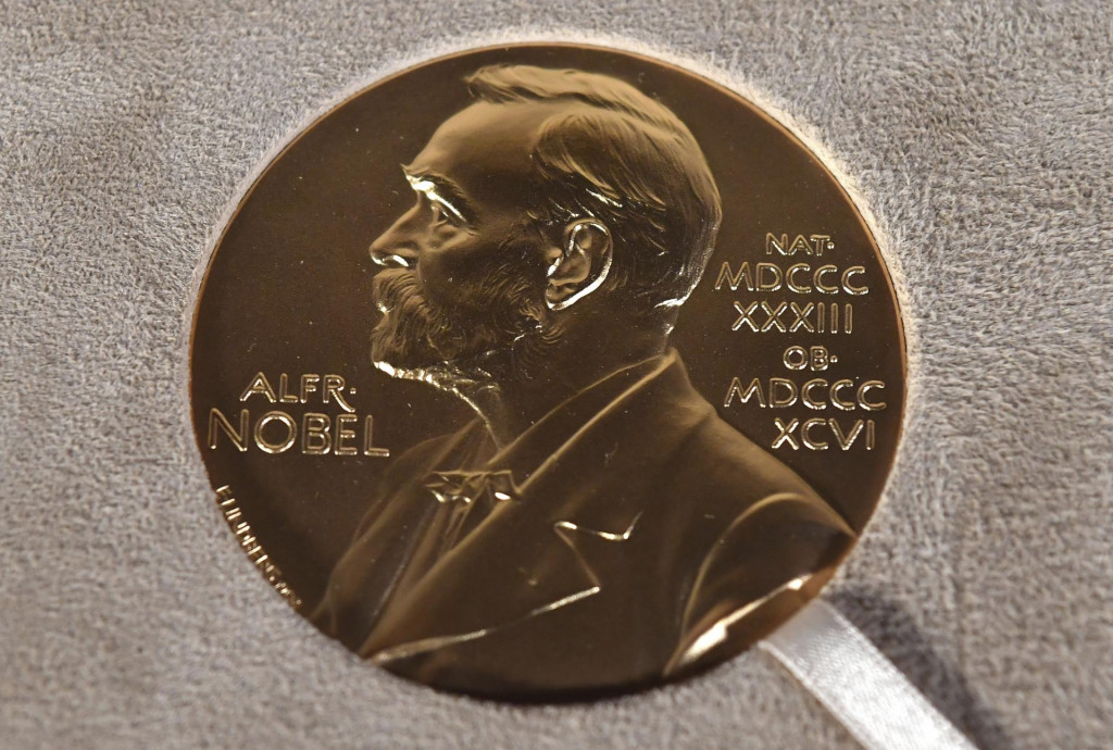 Zlatá medaila Nobelovej ceny. FOTO: TASR/AP