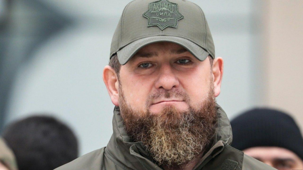 Zdravotný stav čečenského vodcu Kadyrova sa znova zhoršil.