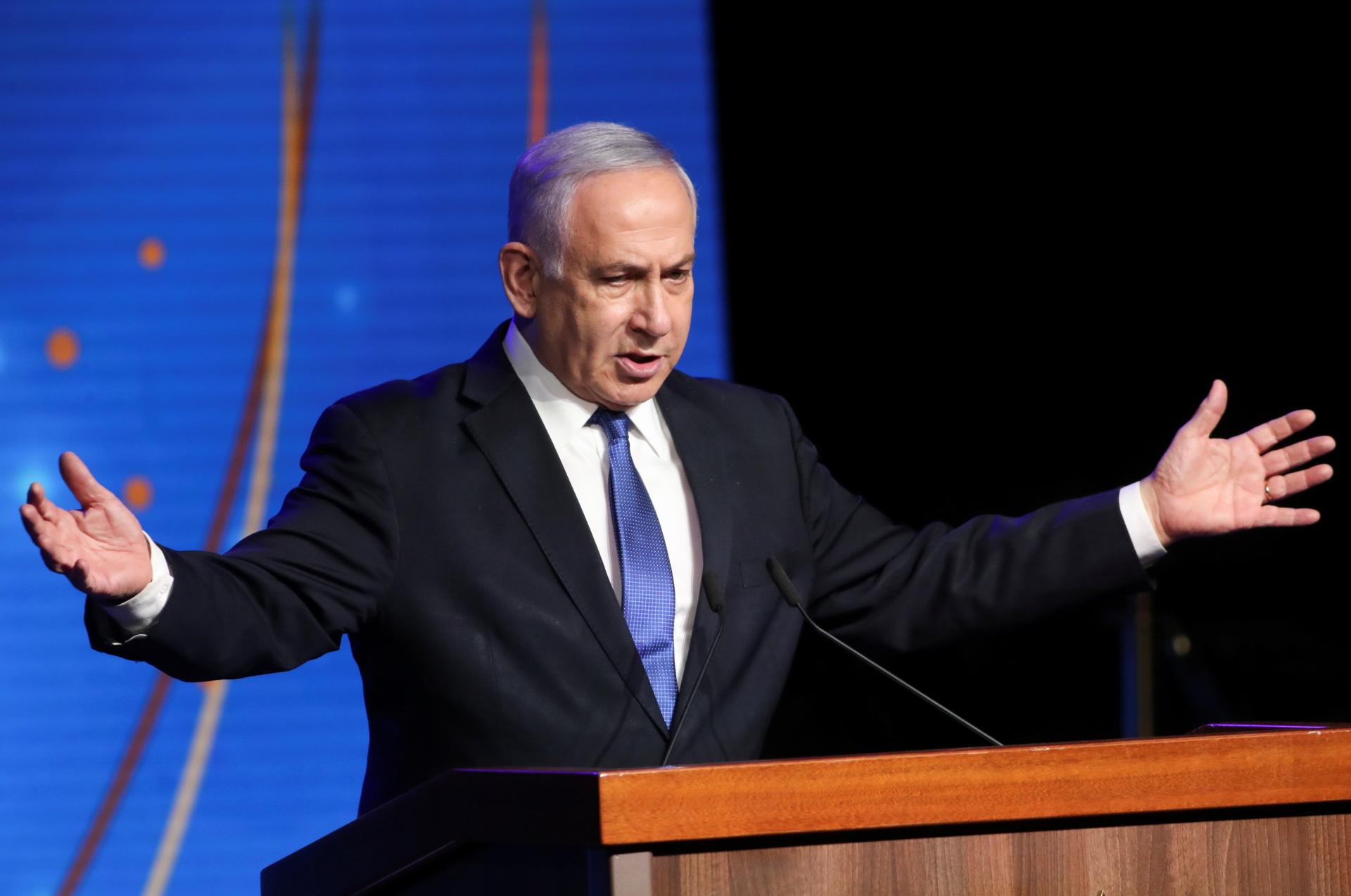 Netanjahu obvinil protivládnych demonštrantov zo spojenia s nepriateľmi Izraela, vyvoval ostré reakcie