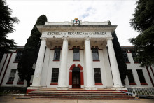 Bývalá vojenská škola ESMA, ktorá sa počas poslednej argentínskej diktatúry využívala ako nelegálne zadržiavacie a mučiace centrum. FOTO: Reuters