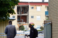 Poškodená budovu po výbuchu vo švédskom meste Linkoping. FOTO: Reuters