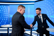 Robert Fico a Michal Šimecka počas predvolebnej debaty. FOTO: REUTERS
