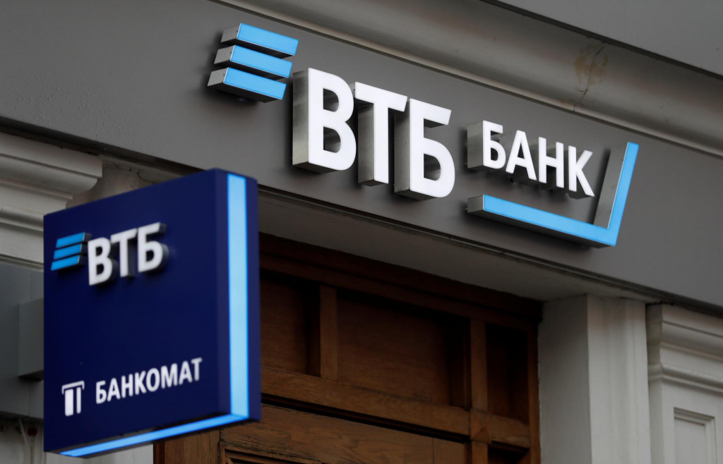 Logo ruskej banky VTB v Moskve. FOTO: REUTERS