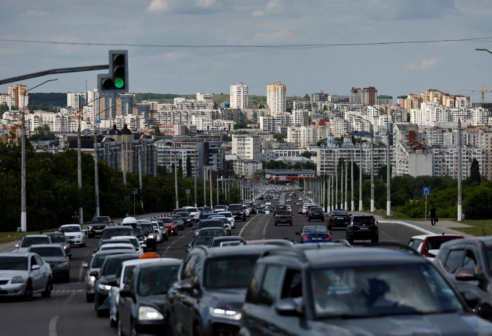 Nórsko sa pridáva k krajinám, ktoré zakazujú vjazd áut s ruskou poznávacou značkou