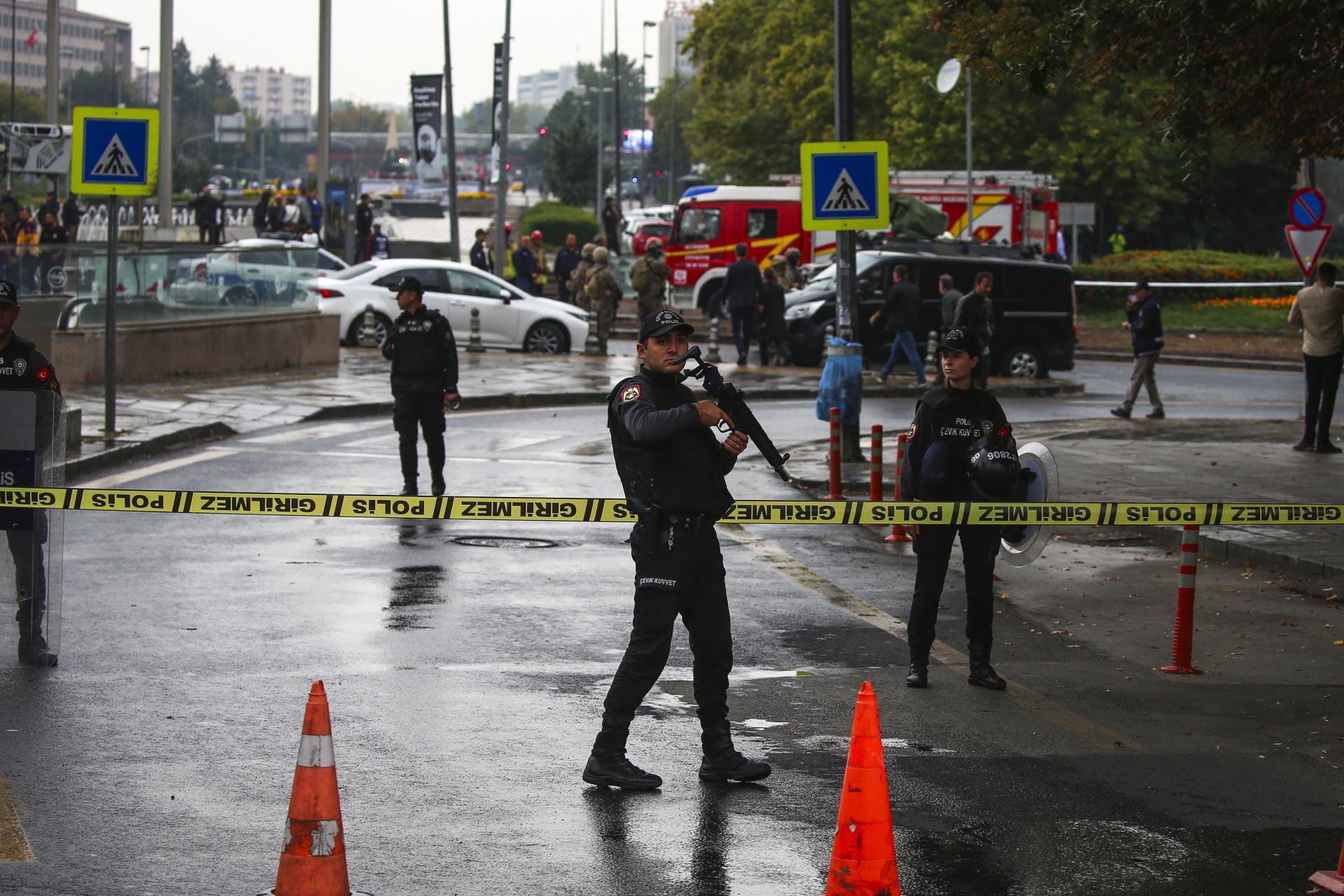 Strana kurdských pracujúcich sa prihlásila k zodpovednosti za samovražedný bombový útok v Ankare