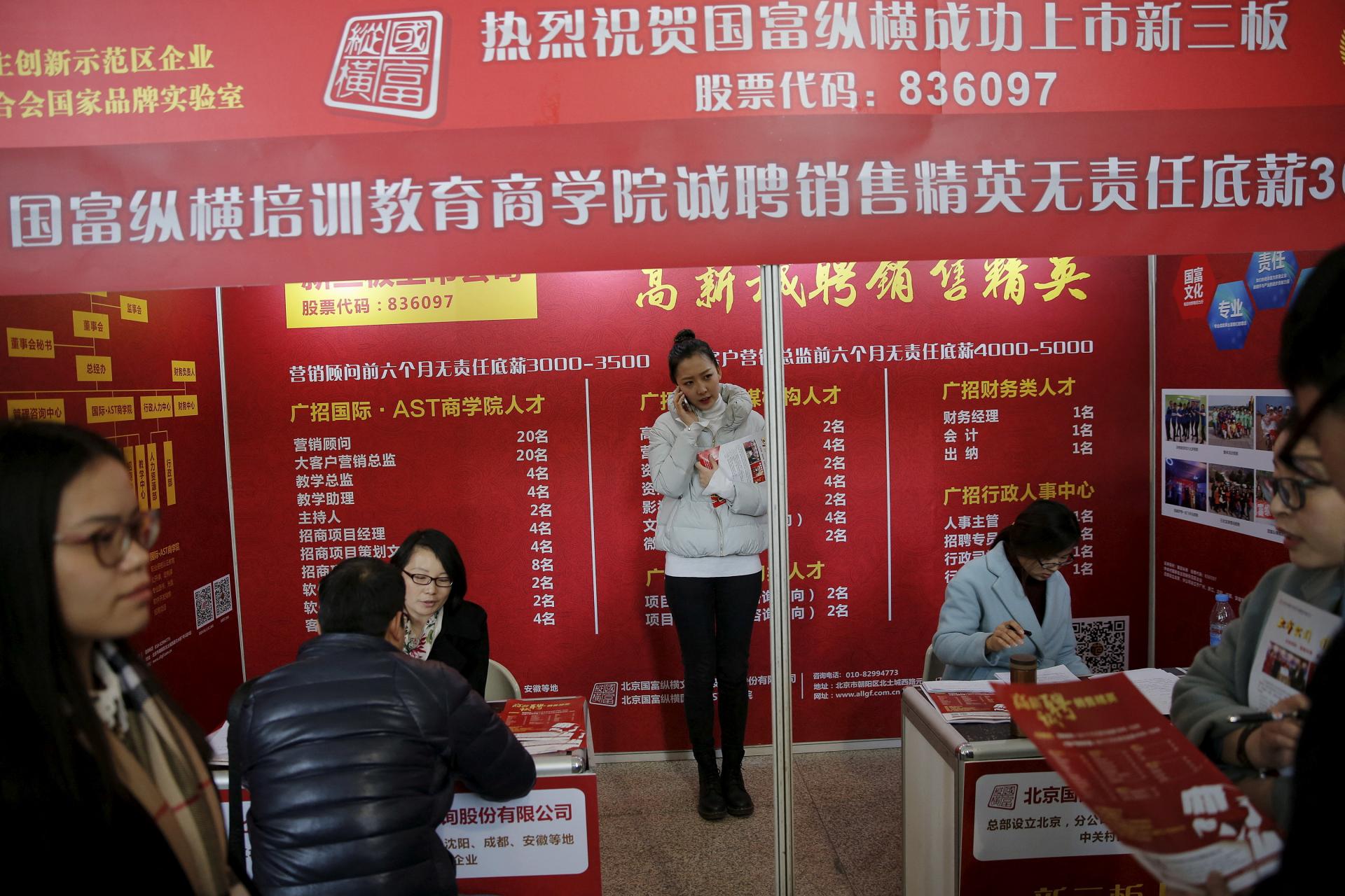Číňania rekordne skupujú žreby. Veria, že sa zabezpečia proti extrémnej nezamestnanosti