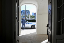 Šéf Smeru Robert Fico dostal od prezidentky Zuzany Čaputovej poverenie na zostavenie vlády. FOTO: Reuters