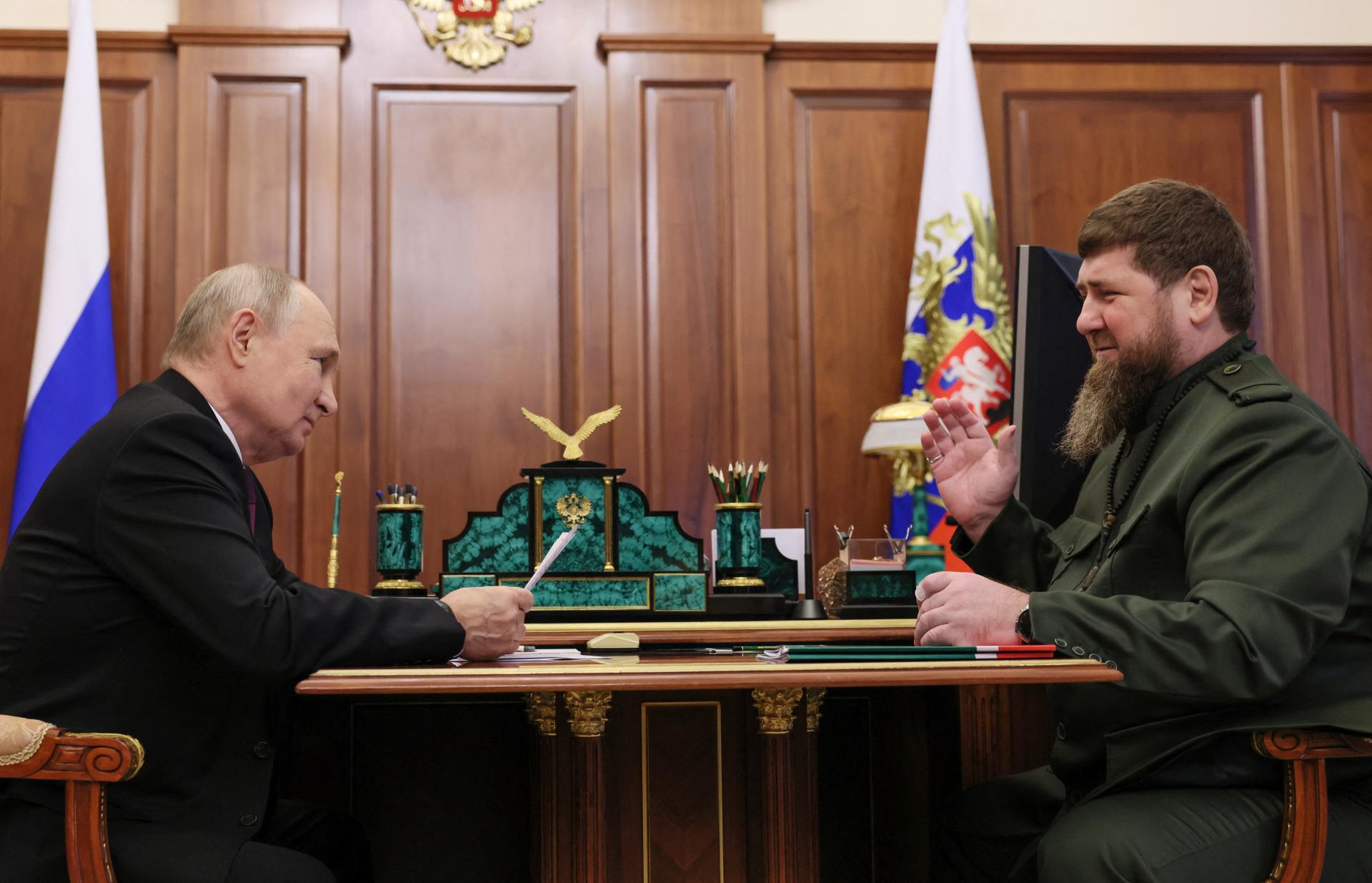Kadyrov chce, aby bol Putin jediným prezidentským kandidátom