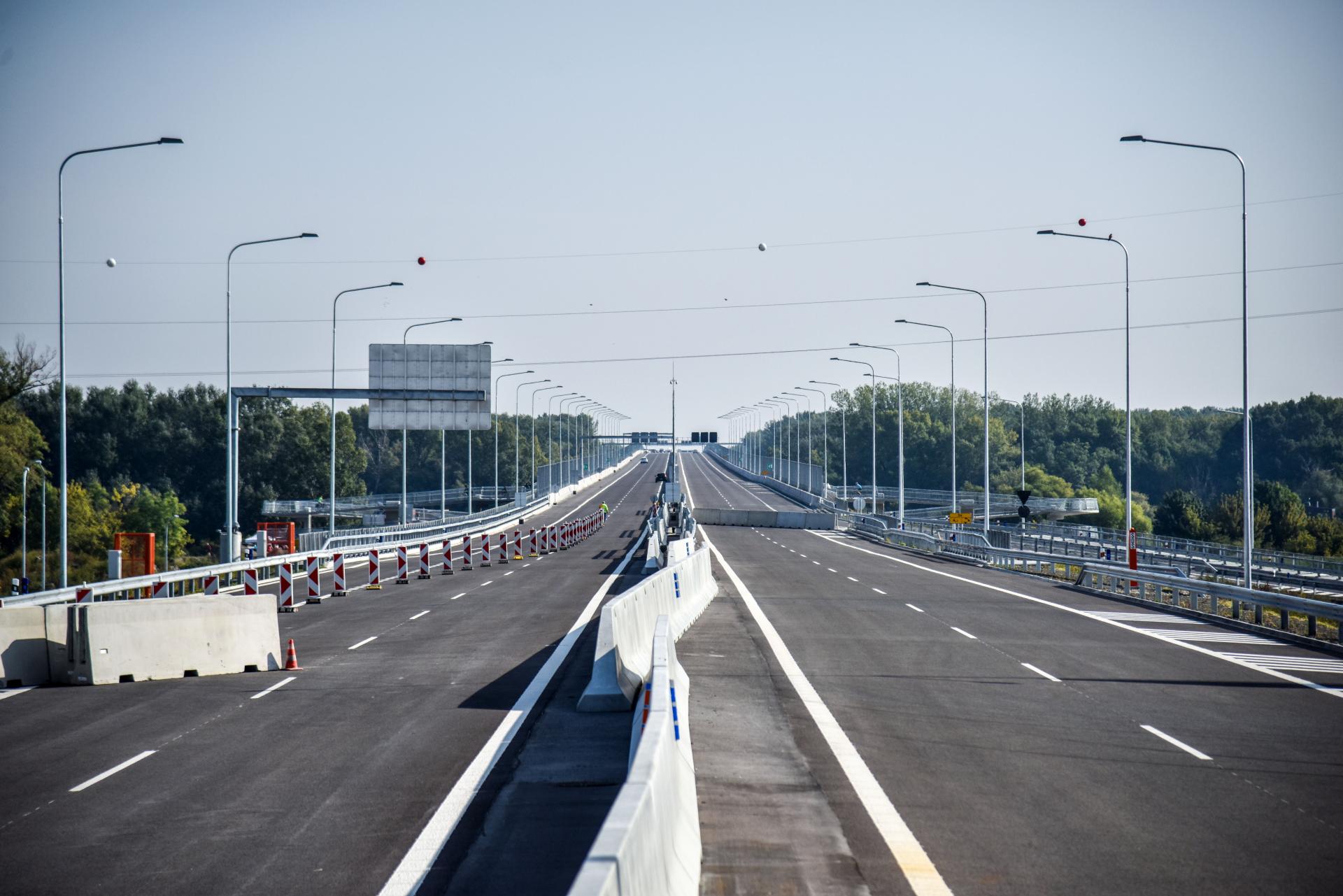 Komplikácie na kľúčovom bode D1 prídu čoskoro, NDS už podpísala zmluvu na opravu mosta