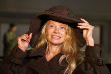 Pamela Anderson už make-up nerieši.