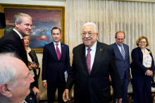 Palestínsky prezident Mahmúd Abbás počas stretnutia so šéfom americkej diplomacie Antonym Blinkenom v jordánskom Ammáne. FOTO: REUTERS