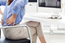 Zrejme najčastejší problém spôsobený dlhým sedením pri počítači je bolesť chrbta.