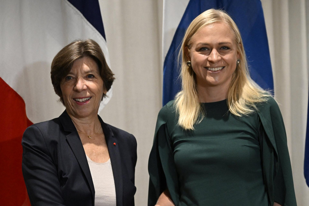 Fínska ministerka zahraničných vecí Elina Valtonenová (vpravo). FOTO: Reuters