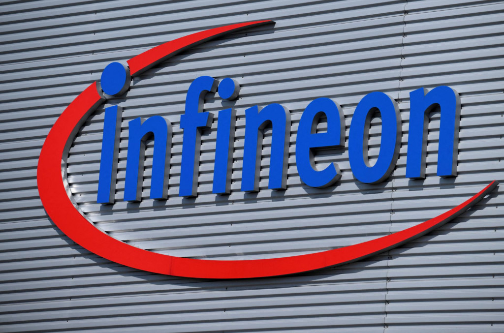 Logo nemeckého výrobcu čipov Infineon Technologies AG. FOTO: REUTERS