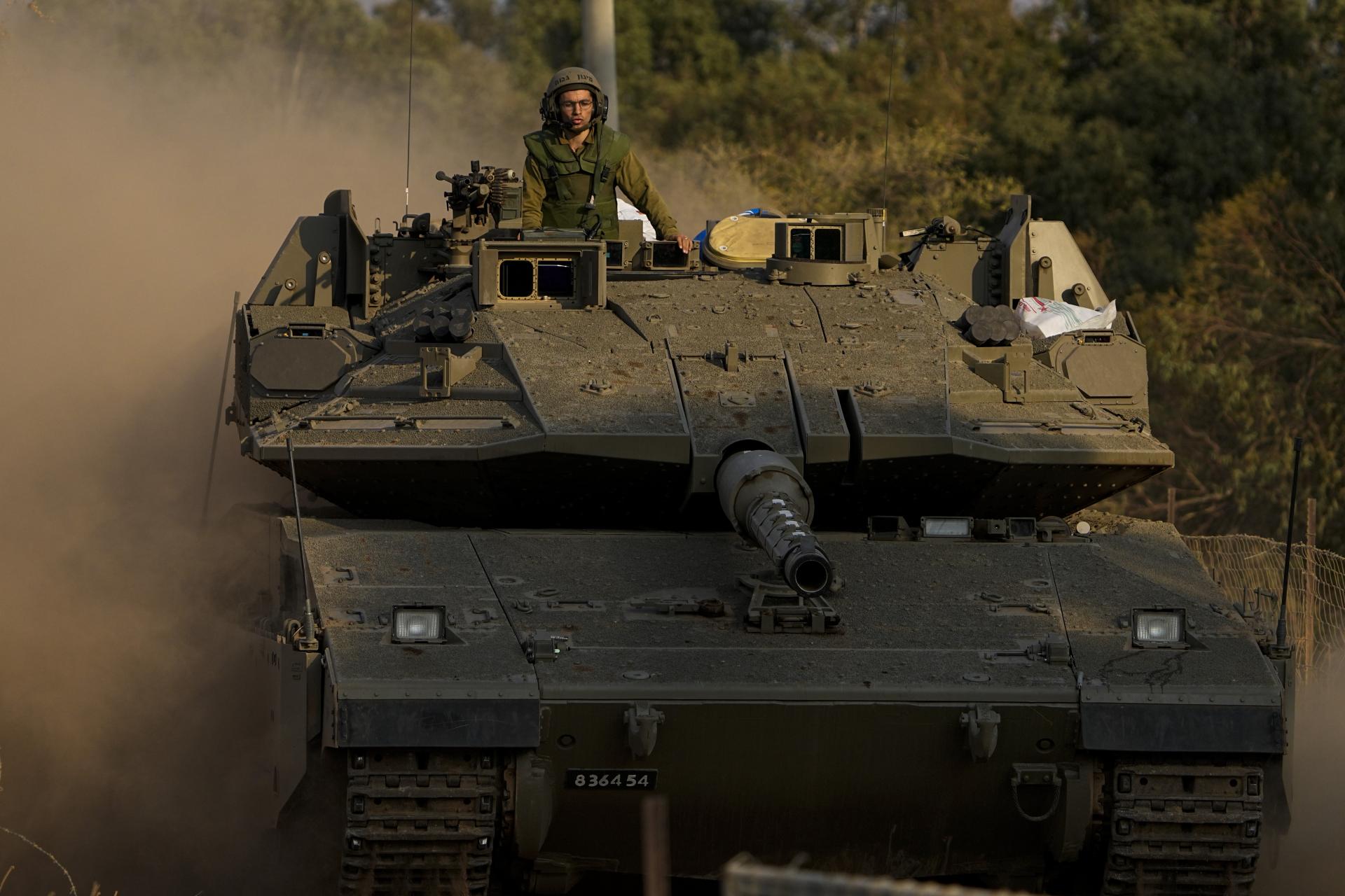 Izraelská armáda tvrdí, že udrela na ozbrojencov pri libanonských hraniciach