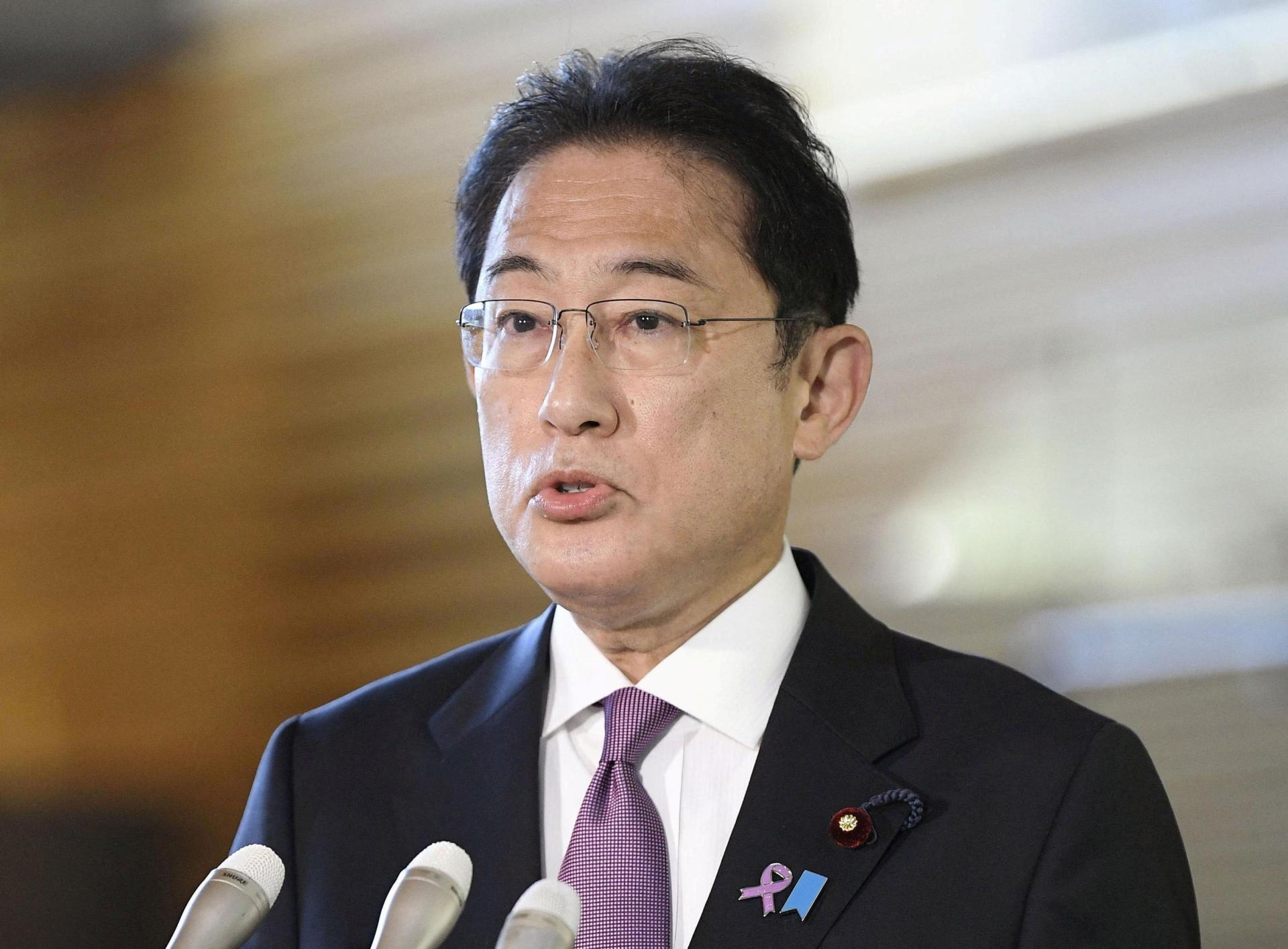 Koniec nízkym nákladom a mzdám. Japonský premiér Kišida chce podporiť investície a znížiť dane
