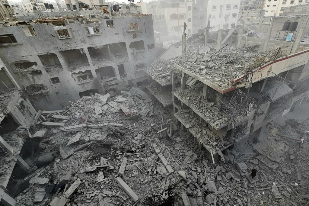 Izraelské útoky v severnom pásme Gazy. FOTO: Reuters
