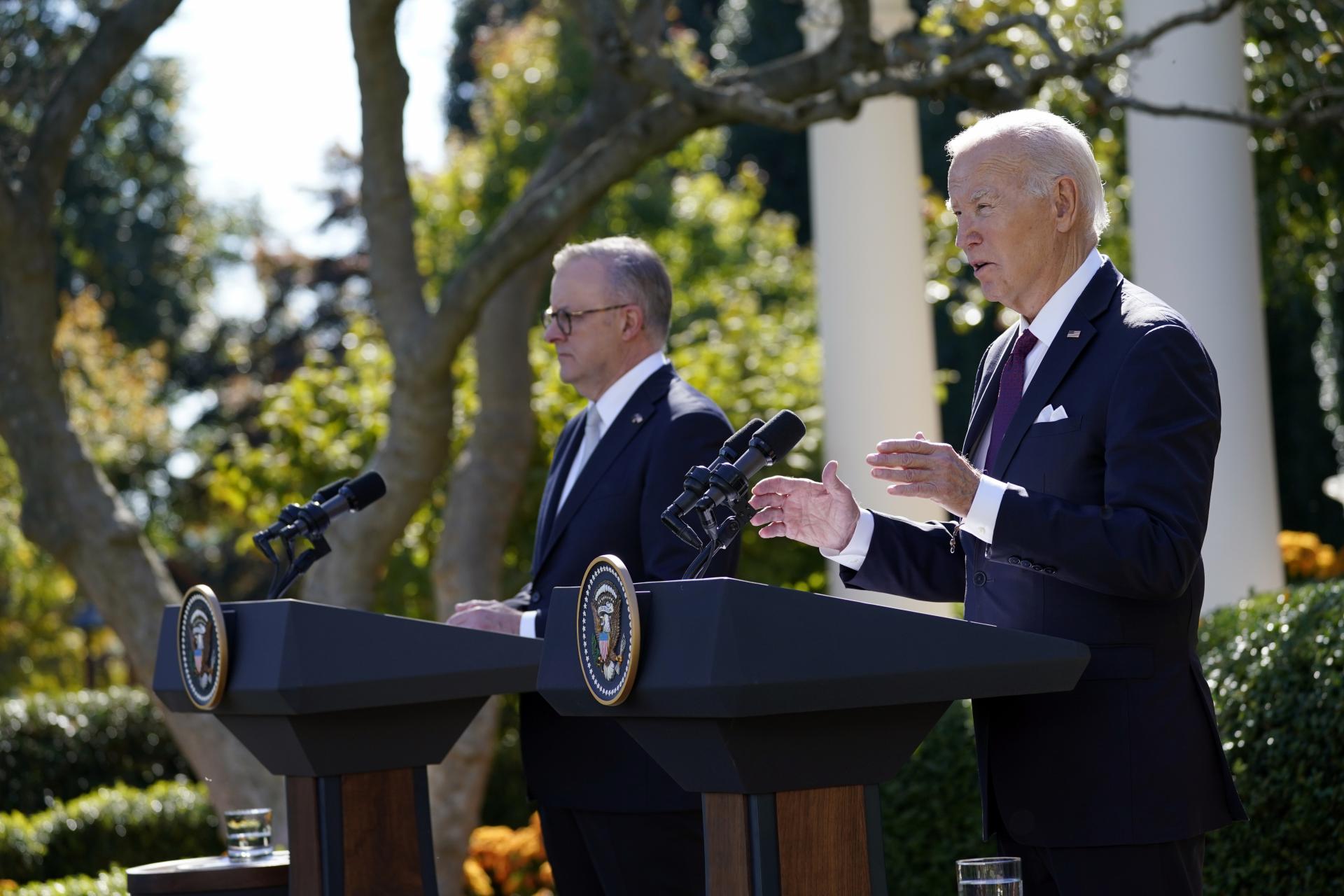 Biden zdôraznil právo Izraela na obranu, odsúdil však útoky židovských osadníkov