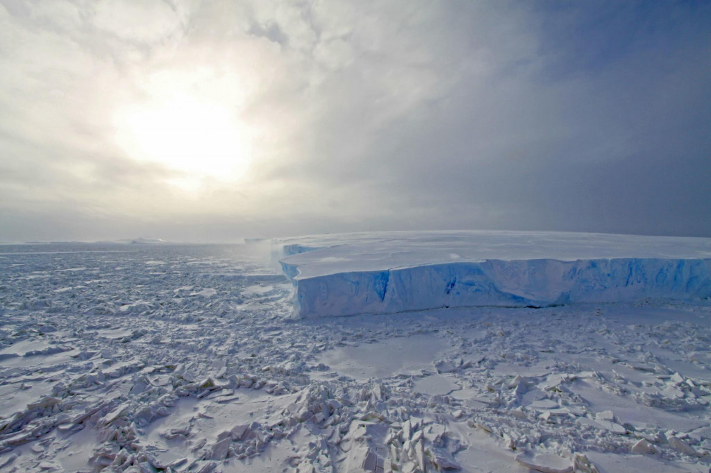Vedci objavili skrytú krajinu zamrznutú v čase.