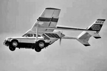 Jedna z mála fotografií lietajúceho auta AVE Mizar vo vzduchu. Vznikla pravdepodobne počas niektorého z testovacích letov.