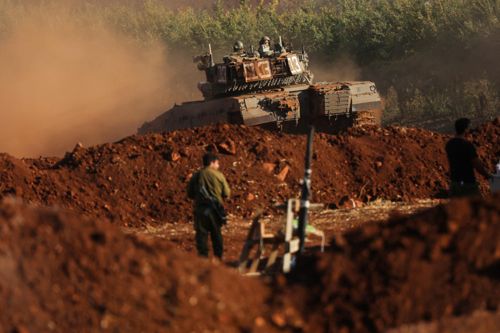 Izarelský tank. FOTO: Reuters