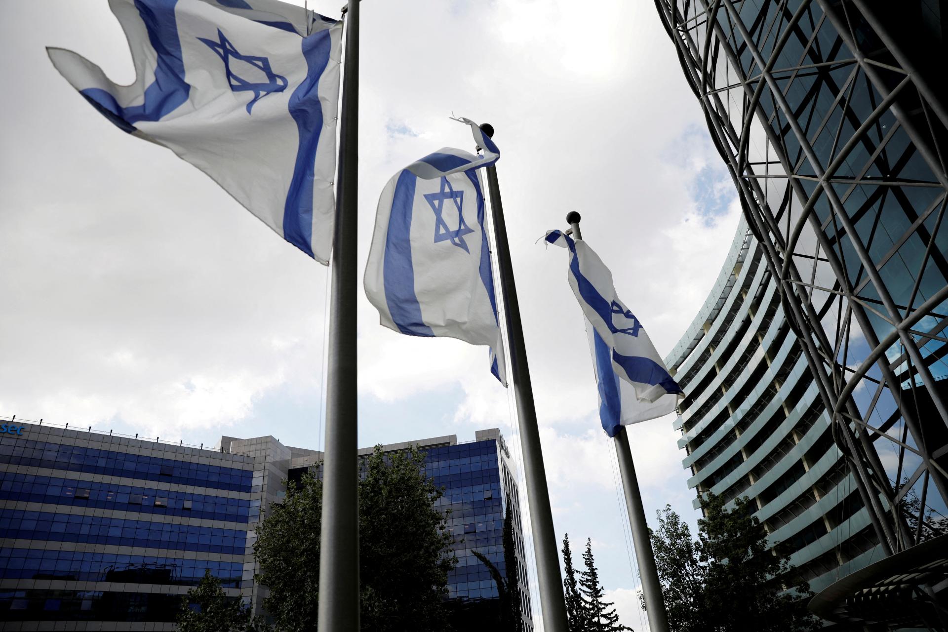 Izraelský HDP pre vojnu klesne o 11 percent, pôvodné predpovede boli 