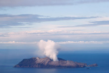 Sopka Whakaari, známa aj ako sopka White Island, na Novom Zélande. FOTO: Reuters