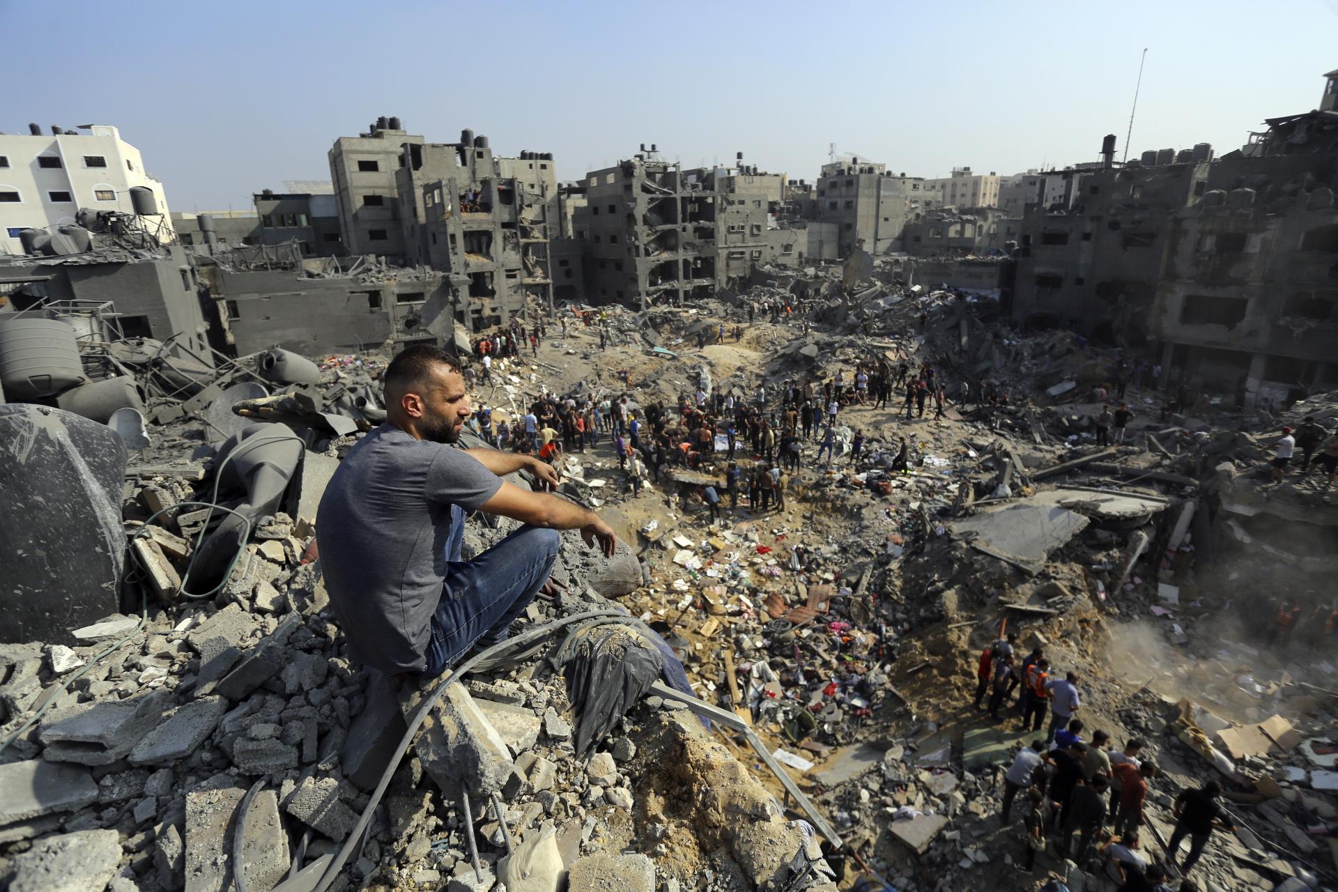 Bombardovanie Gazy poškodilo desaťtisíce budov, ukazujú satelitné snímky