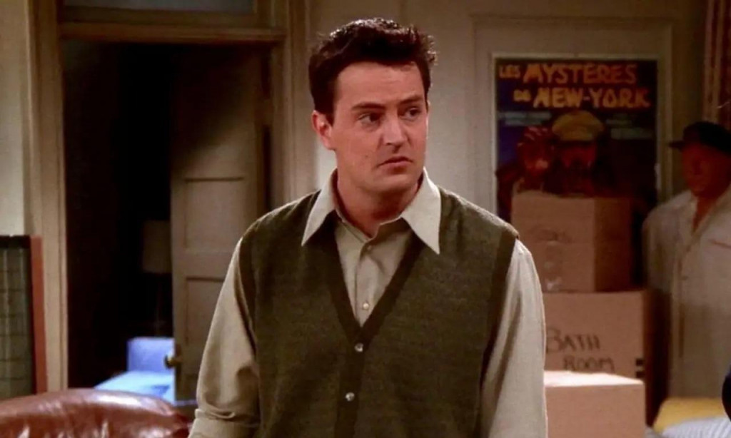 Matthew Perry v seriáli Priatelia. Ako dobre poznáte jeho posravu?