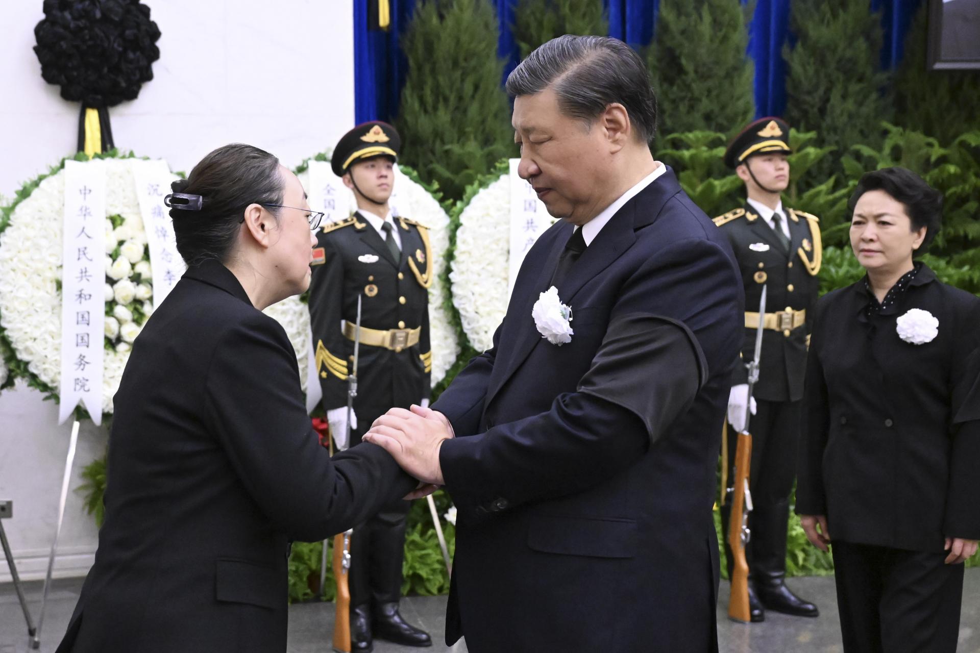 Na pohrebe čínskeho expremiéra sa zúčastnil aj prezident Si Ťin-pching