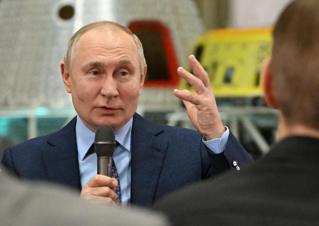 Vladimir Putin z protižidovských útokov provokatérov na sociálnych sieťach, ktorí vraj boli exponentmi západných spravodajských služieb, pričom im napovedala Ukrajina. FOTO: Reuters