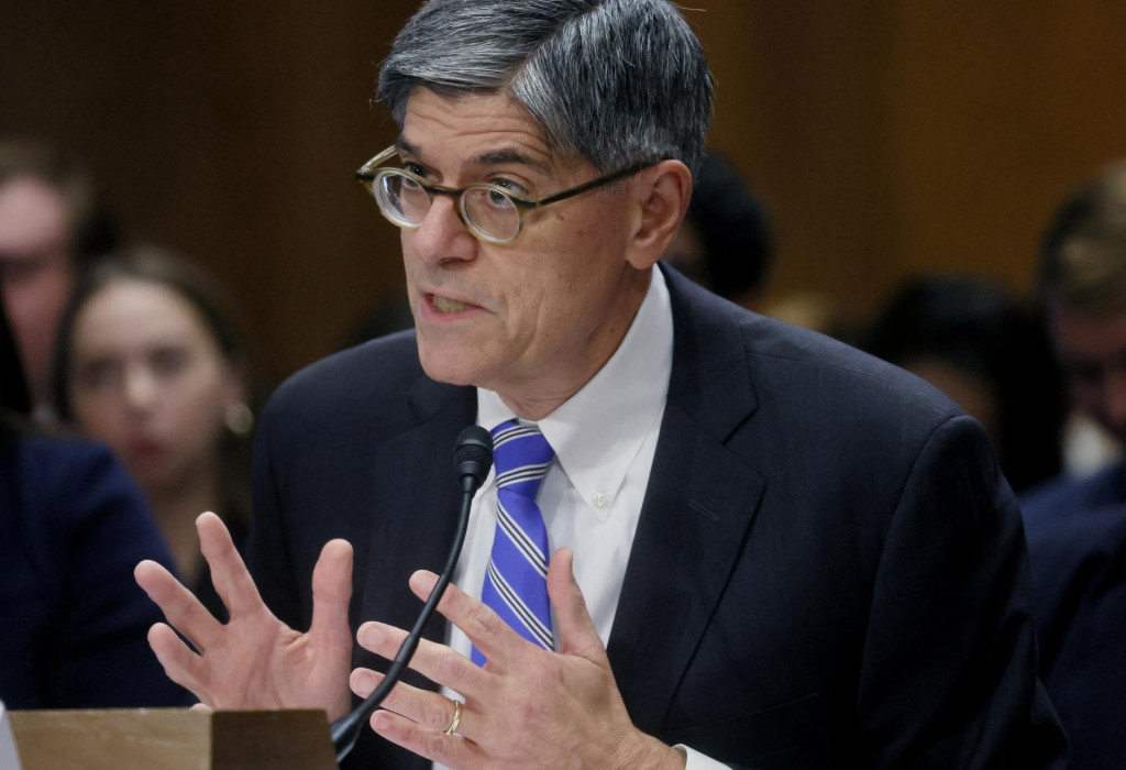 Jack Lew je b&yacute;val&yacute;m ministrom financi&iacute; USA. FOTO: Reuters