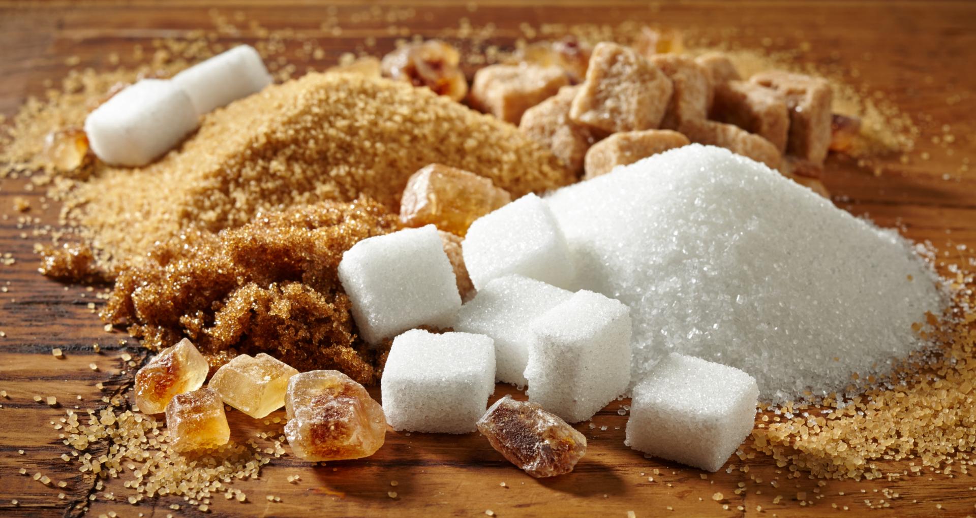 Vianoce sa predražia. Ceny cukru na pultoch za rok stúpli o polovicu a trh stojí pred ďalším pohybom