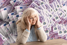 Podvodníci okradli 73-ročnú seniorku o 275 900 eur
