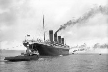 RMS Titanic opúšťajúci Belfast
