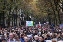 Demonštrácia proti antisemitizmu v Paríži. FOTO: Reuters