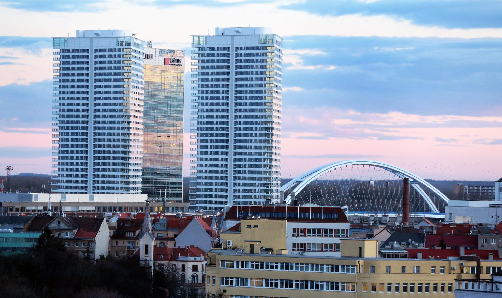 Bratislava mení ráz. Developeri kreslia nové štvrte a ťahajú ju do výšky (analýza)