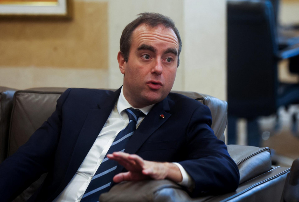 Francúzsky minister obrany Sébastien Lecornu. FOTO: Reuters