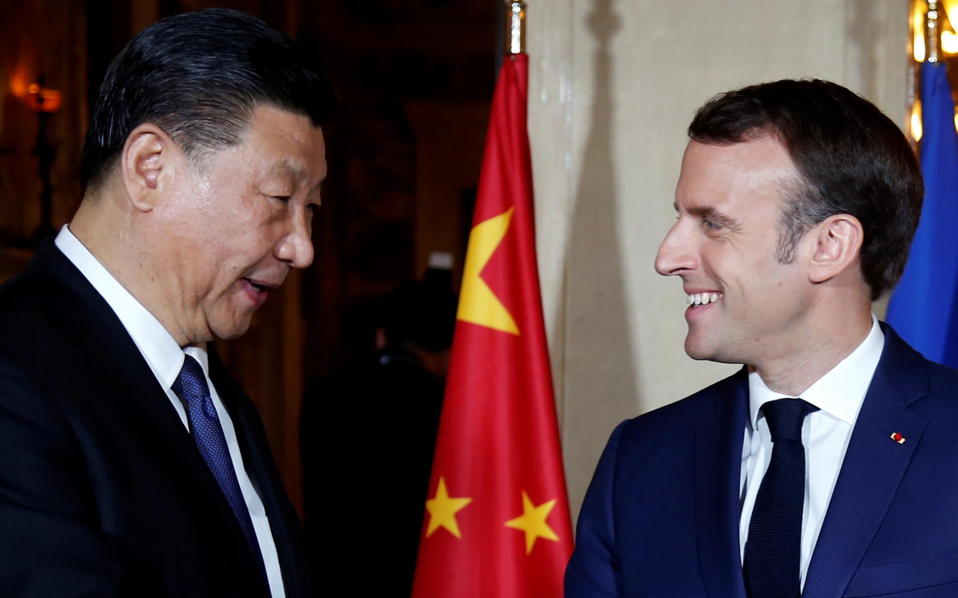Čína, ktorá čelí európskemu vyšetrovaniu, chce viac investícií od francúzskych firiem