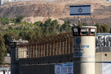 Izraelské vojenské väzenie Ofer neďaleko Ramalláhu. FOTO: Reuters