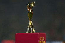 Trofej majstrovstiev sveta vo futbale žien v Austrálii a na Novom Zélande 2023. FOTO: Reuters