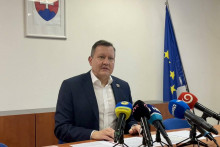 Daniel Lipšic počas brífingu spojeného s trestným oznámením ministra vnútra Matúša Šutaja Eštoka. FOTO: HN/Akos Cséplö