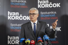 Na snímke bývalý minister zahraničných vecí a prezidentský kandidát Ivan Korčok počas tlačovej konferencie 7. novembra 2023 v Bratislave. FOTO: TASR/Martin Baumann