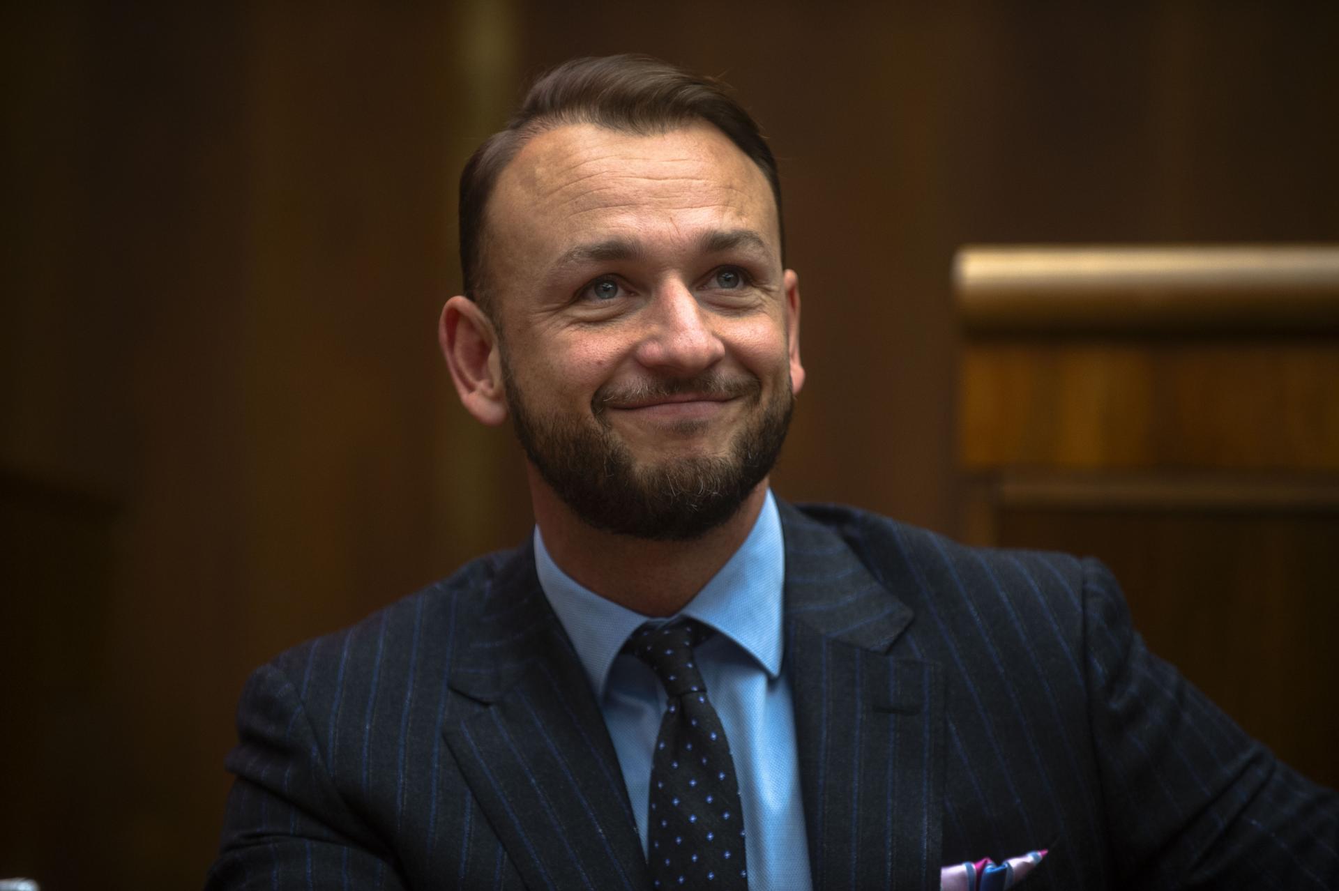 Šutaj Eštok: Súd zamietol návrh na neodkladné opatrenie v prípade vyšetrovateľa Ďurku