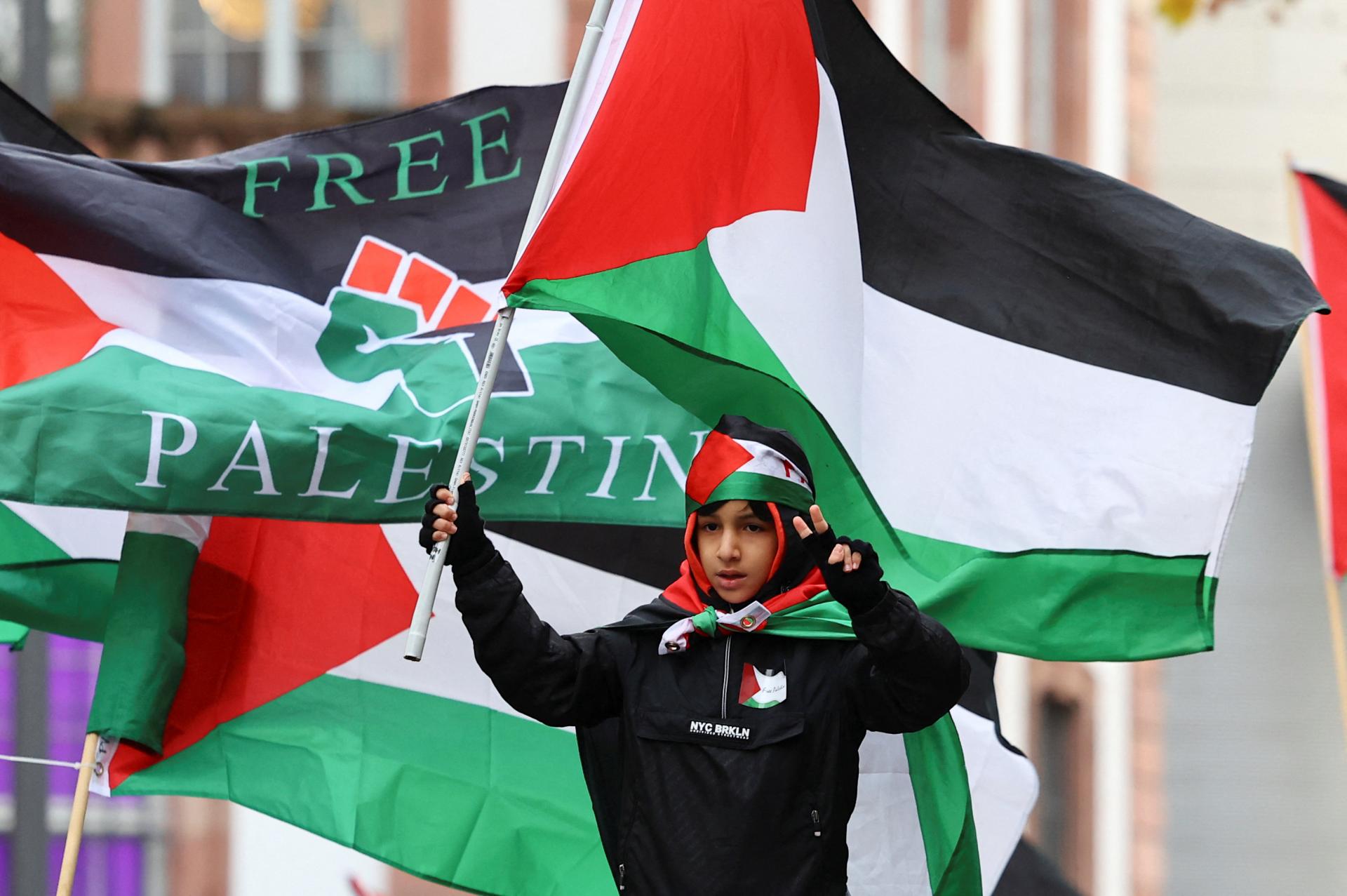 Vo Francúzsku a Nemecku vyšli do ulíc tisíce ľudí na podporu Palestínčanov