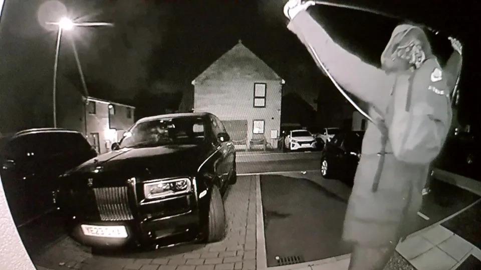 Luxusné SUV bolo preč za 30 sekúnd. Zlodeji ukradli Rolls-Royce za vyše 400-tisíc eur