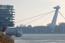 Most SNP v Bratislave. ILUSTRAČNÉ FOTO: HN/Peter Mayer