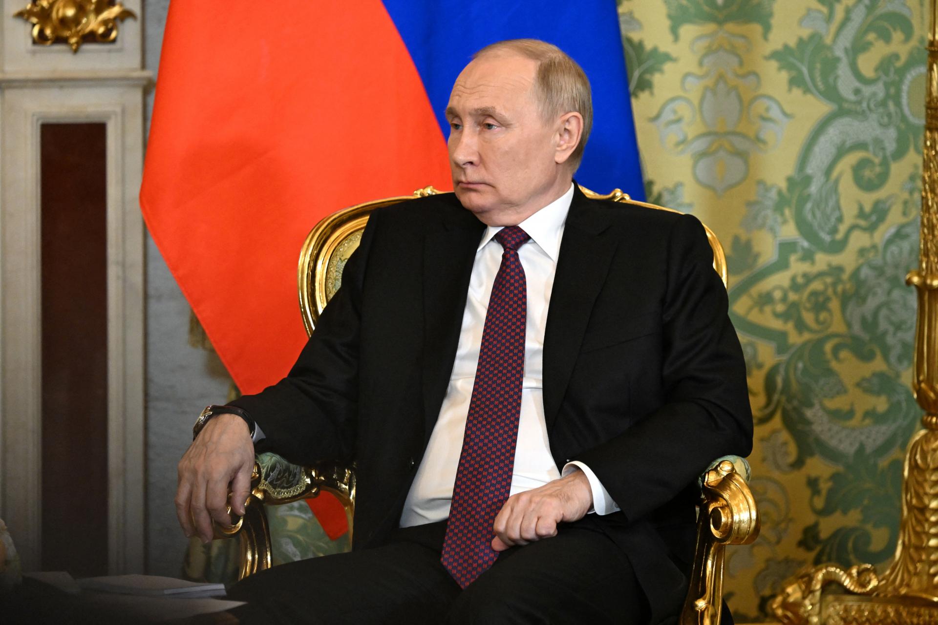 Rusko sa stáva novým centrom globálneho rastu, sankcie mu neuškodili, tvrdí Putin
