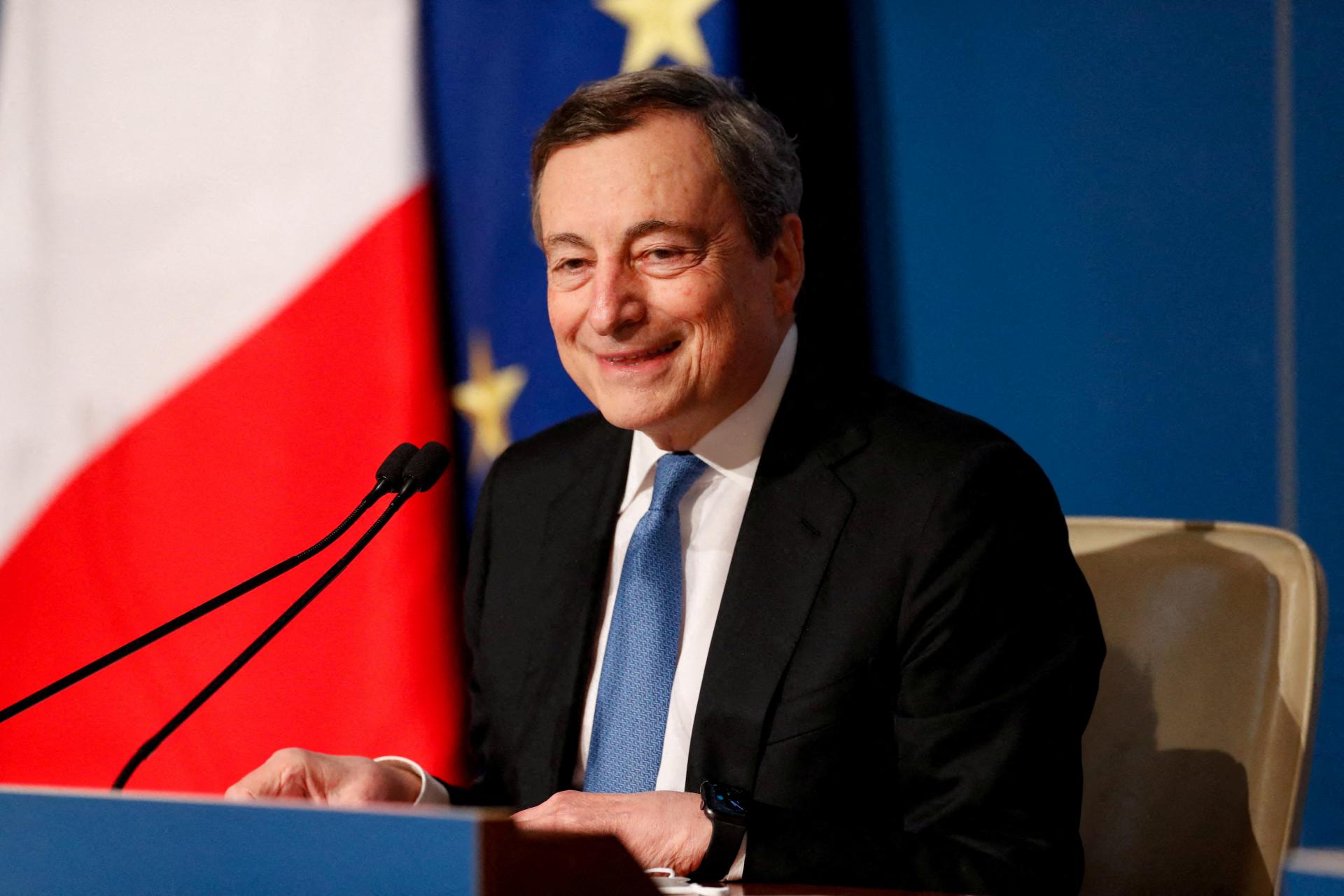Kandidátom na šéfa Európskej komisie by mohol byť bývalý taliansky premiér Mario Draghi, píšu zahraničné médiá